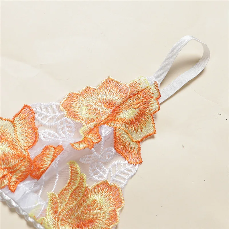 Сексуальный женский комплект нижнего белья, кружевной бюстгальтер с вышивкой, комплект из 3 предметов: бюстгальтер+ стринги+ подвязка эротическая нижнее белье, ультратонкие комплекты бюстгальтеров