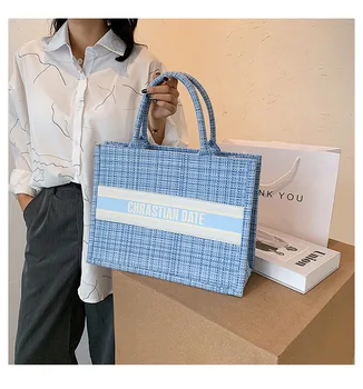

Hot sale retro ladies handbags lattice temperament elegant fashion designer one-shoulder portable canvas bag wallet