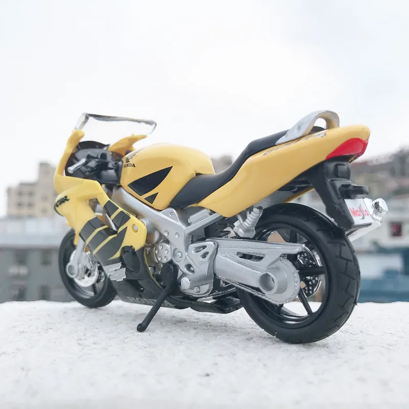 Новая модель мотоцикла Maisto в масштабе 1:18 HONDA CBR600F4 Игрушечная из сплава для