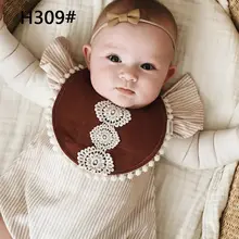 Слюнявчики для маленьких девочек с кружевом и цветочным рисунком; хлопковая бандана; нагрудник для кормления; Слюнявчик