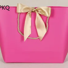 200 шт Бесплатный Пользовательский логотип бумажный подарочный пакет с ручкой ленты подарочная коробка для одежды упаковочная сумка индивидуальный логотип сумка