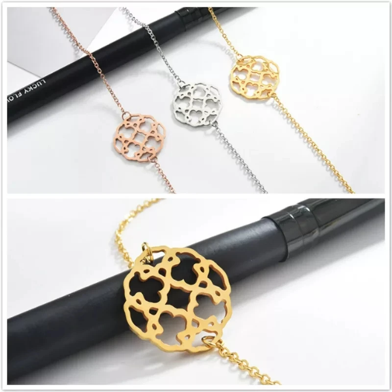 

Titanium Steel Bear Hollowed Bracelet Never Fade Stainless Steel Bear New Product Jewelry For Women Luxry Design Good Quality