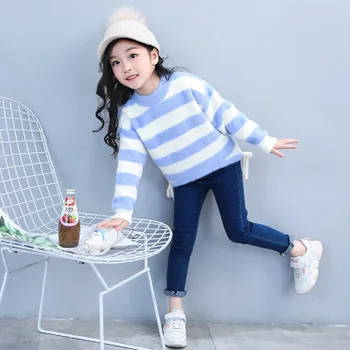 

Autumn and winter new girls water velvet neck sweater in the big children stitching color horizontal fashion pull sweater girls