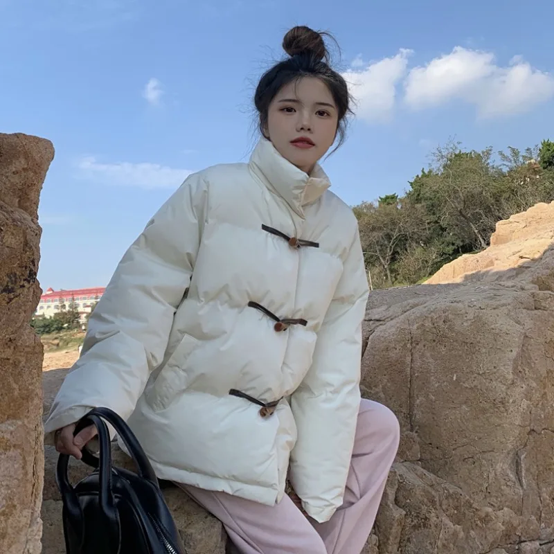 

Sanmuzi fast fashion women's wear ~ small ox horn buckle stand collar bread suit in winter, thickened warm cotton coat