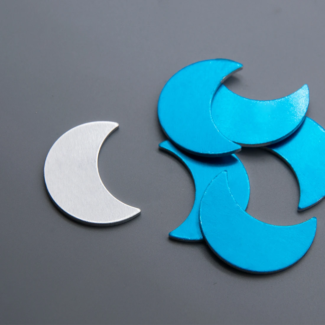30PCS Crescent Moon Aluminum Blanks for Metal Stamping and Engraving Jewelry Making Pendant Pet ID Tags