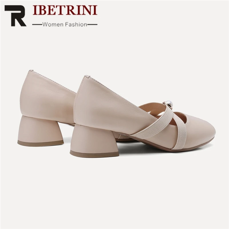 

RIBETRINI Female Genuine Leather Shoes Woman Elastic Band Pearl Decorations Pumps Women 2020 Round Toe Sweet Pumps