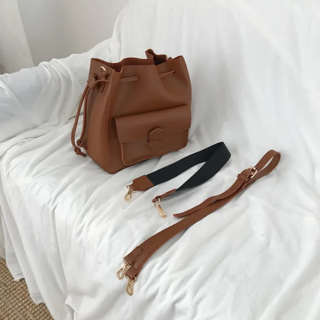 Винтажная женская сумка через плечо с широкими лямками дизайнерская ковш