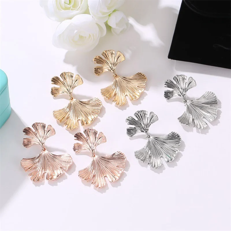 

Bohemian Geometric Gold Color Ginkgo Biloba Leaf Shape Drop Earrings For Women Statement Earring Jewelry Accessories Punk