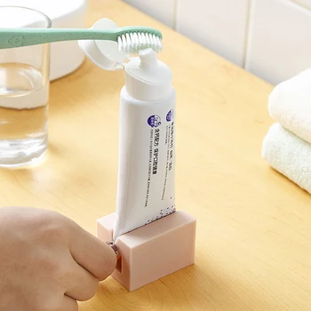 

1PC Rolling Tube Manual Toothpaste Squeezer Dispenser Bathroom Set Accessories Cream Tube Toothpaste holder
