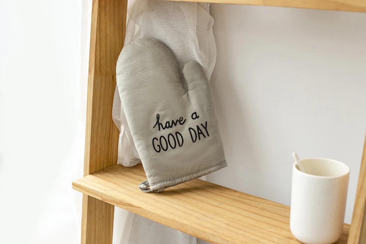 Microwave oven gloves letters cotton insulation gloves made of pure cotton domestic cotton dress gloves - Цвет: huise
