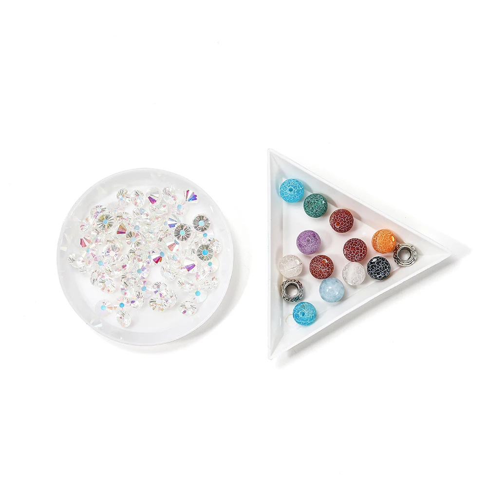 Рисунок 6 - Треугольная Круглая Пластина для украшений