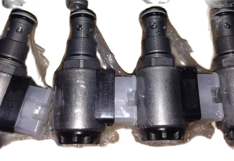

WSM10120ZR-01-C-N-24DG NEW HYDAC valve HYDAC valve =WSM10120ZR-01M-C-N-24DG