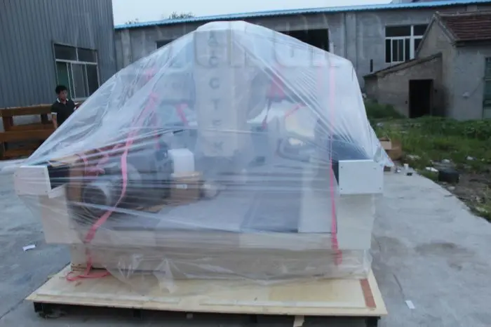 Горячая высокого качества 4 оси cnc desgin гравировальный станок AKM1325 с дельта-инвертор