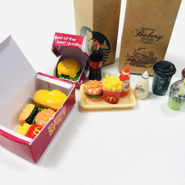 1/6 Miniature Dollhouse Mini Hamburger Coke Cup Chips Cake Fast Food for Blyth OB11 Doll House Kitchen Play Toy Accessories 6