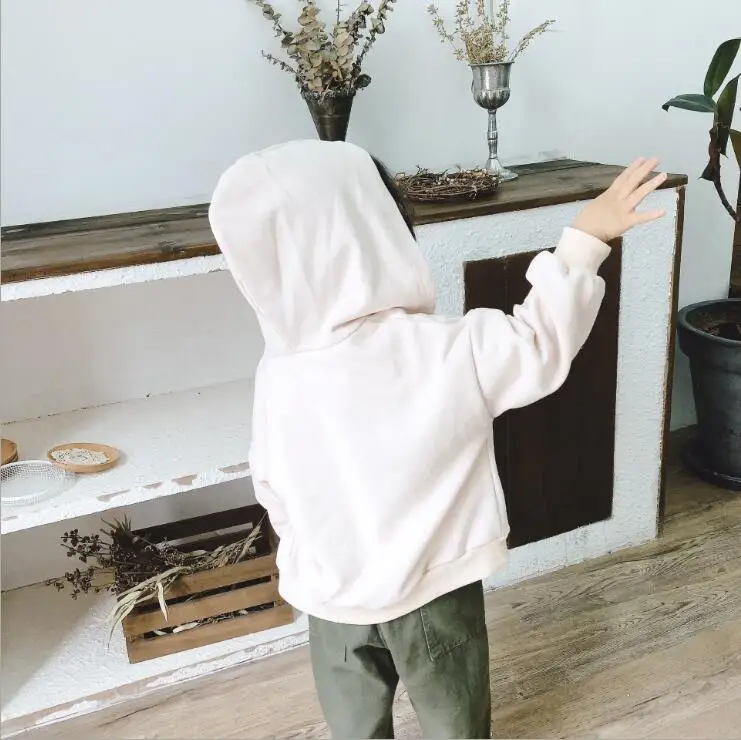 Новое Стильное пальто с капюшоном для девочек модные осенние куртки с длинными рукавами для детей 1-6 лет