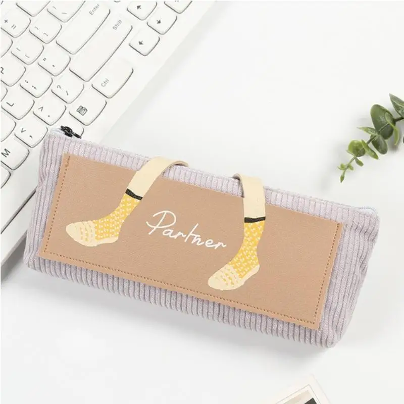 New Creative Wind Cute Girl Heart Sweet Japanese Party Pencil Bag Literary Stereo Personality Pencil Bags Pen purse bag Box - Цвет: Grey