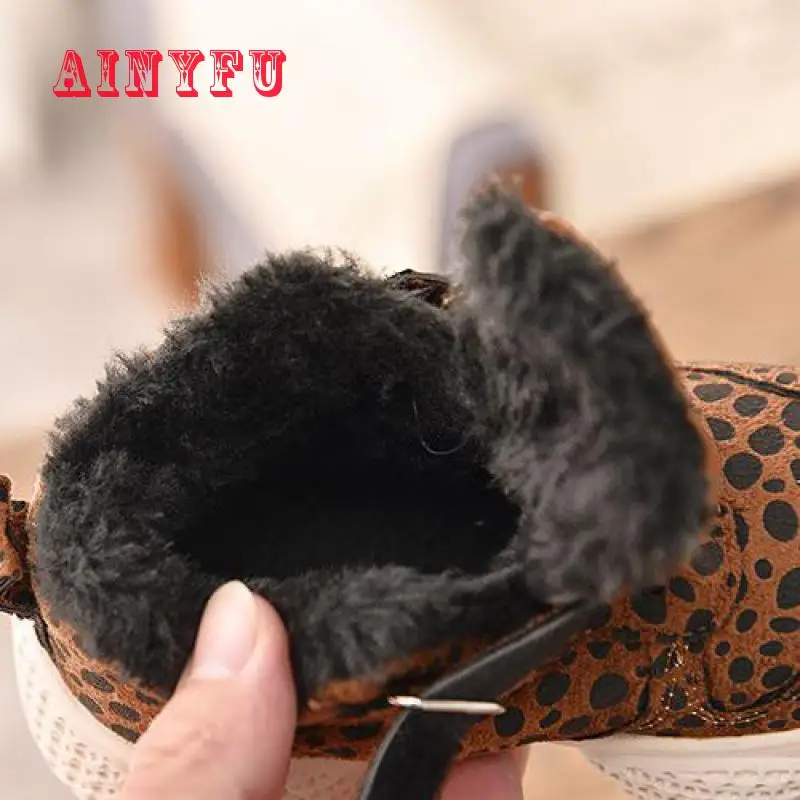 Ainyfu/детские ботинки; зимняя обувь для мальчиков; модные зимние ботинки из искусственной кожи для девочек; Повседневная леопардовая обувь для детей; детская хлопковая обувь; B453