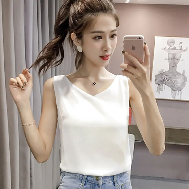 Korean Women Tops Chiffon Blouses Women Sleeveless Top Woman V Neck Tops Plus Size Casual Woman White Top Ladies Basic Shirt XXL