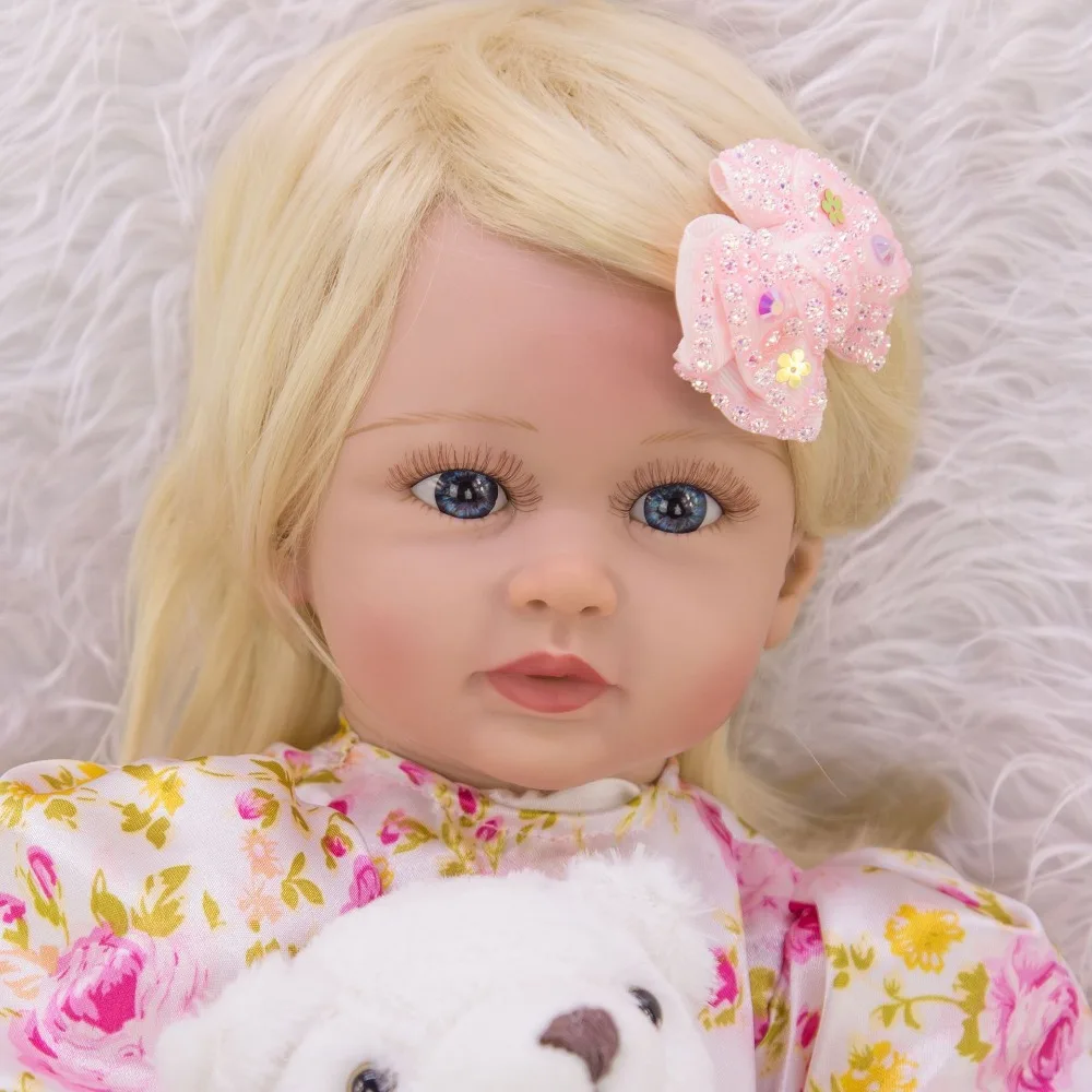 12360510218_1966632468