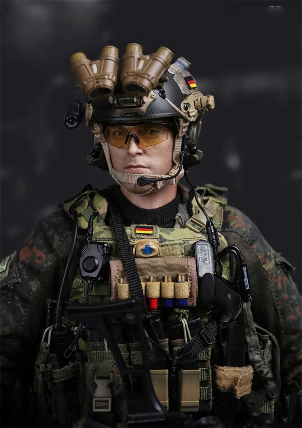 1/6 плотина 78037 KSK (KOMMANDO SPEZIALKRAFTE) ассаультер немецкий спецназ ударный рабочий коллекционный подарок