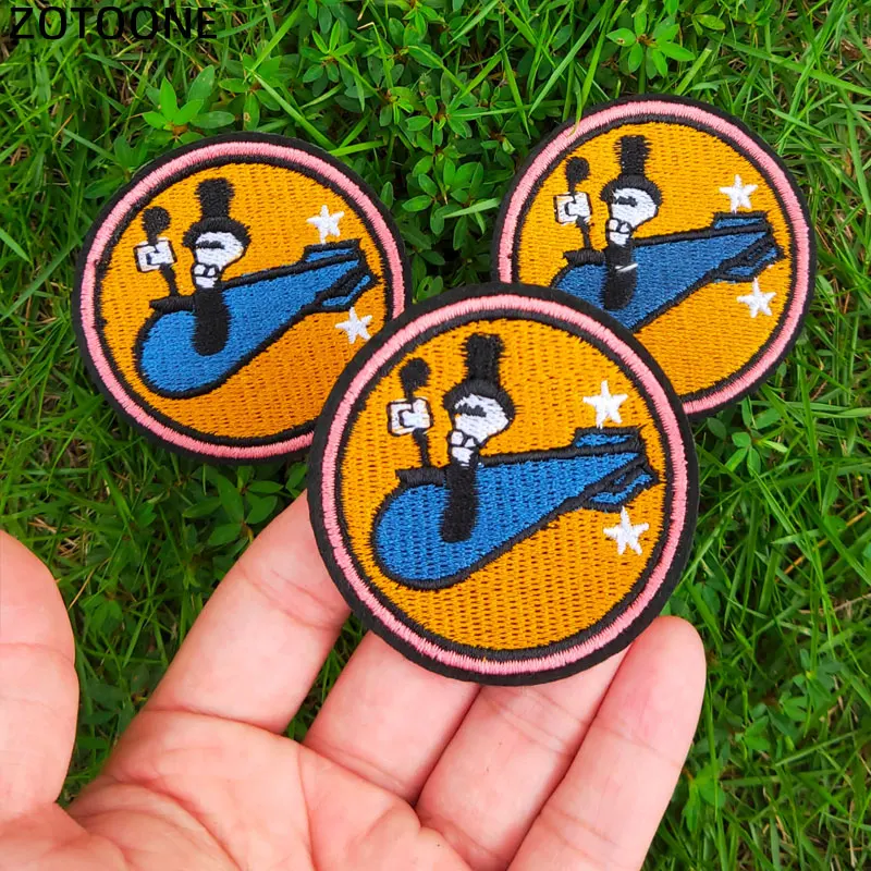 

Halloween Witch Iron on Patch Embroidered Patches For Clothes Applique Sewing on Fabric Badge DIY Apparel Accessori Decoration E
