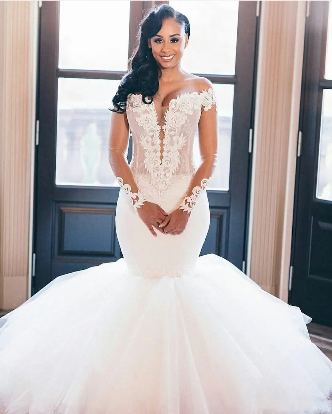 

Wedding Dresses Lace Appliqued Off The Shoulder Long Sleeve Country Dress Garden Boho Bridal Gown Robe De Mariée