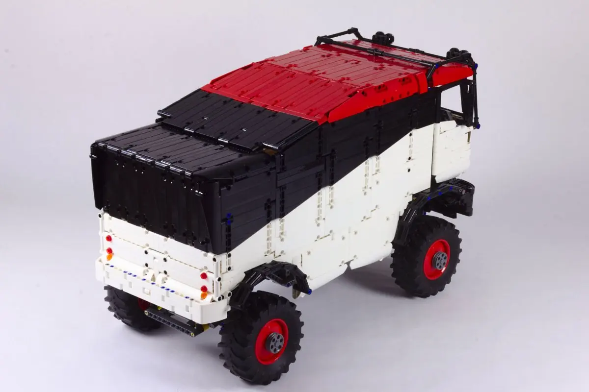 MOC 17278 Dakar Truck with 3320 pieces by MOC Brick Land