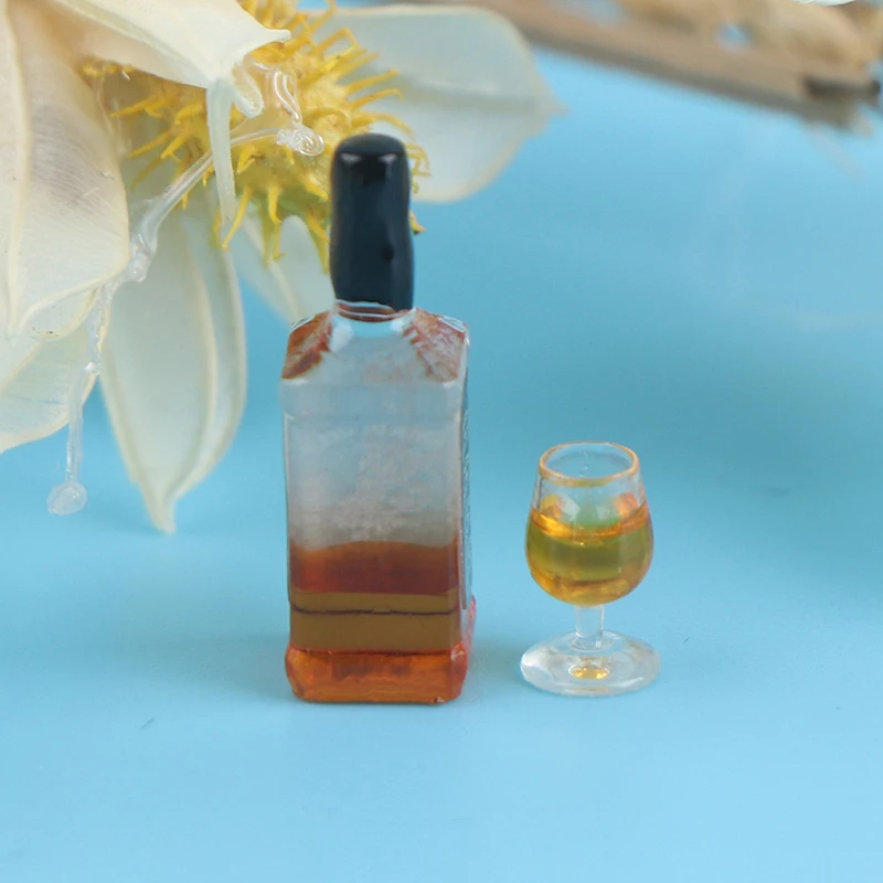 Аксессуары для кукольного домика Миниатюрная модель бутылки виски из смолы 1/10 Rock