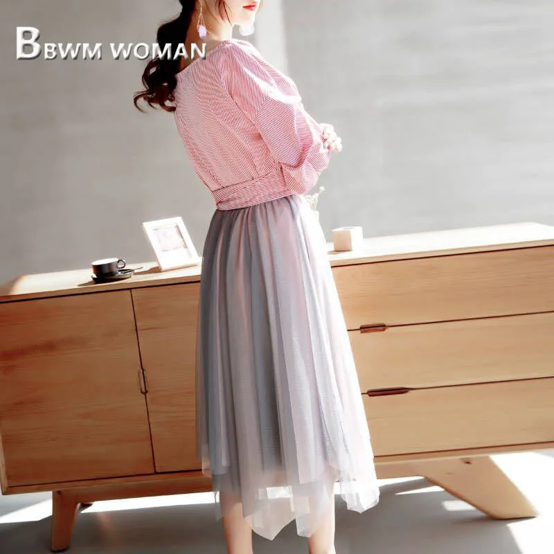 Женские весенние комплекты 2019 блузка в полоску с воротником лодочкой и