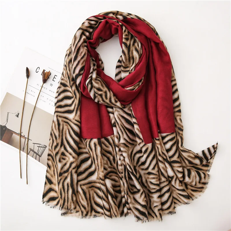 11933170202_906224695