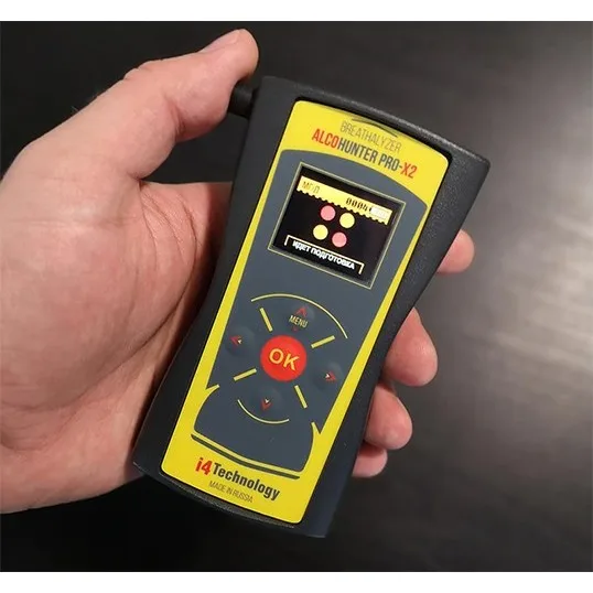 Алкотестер электрохимический профессиональный AlcoHunter Professional X2 для водителей цифровой с мундштуками сделано в России