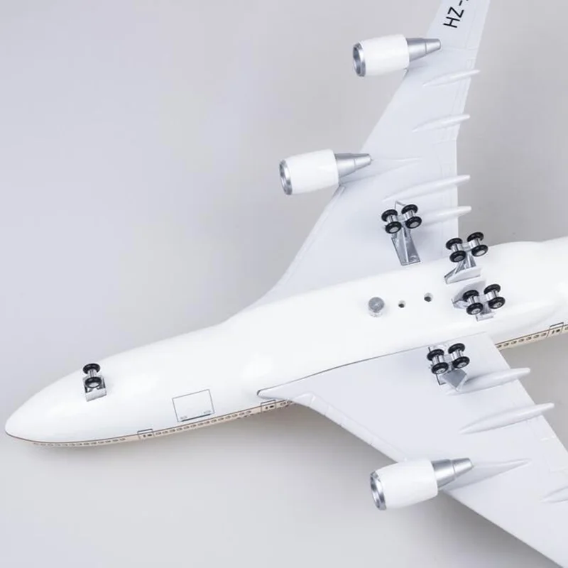 Коллекция 1/150 литая под давлением пластмассовая Смола самолет 47 см B747-400 самолет Saudi Arabian Airways со светом и колесами