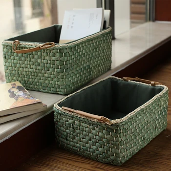 

Shelf baskets Handmade green cornskin woven square environmental protection storage basket with handle
