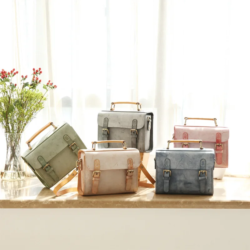 

2019 New Bag Handheld Messenger Bag Leather Retro Women's Bag