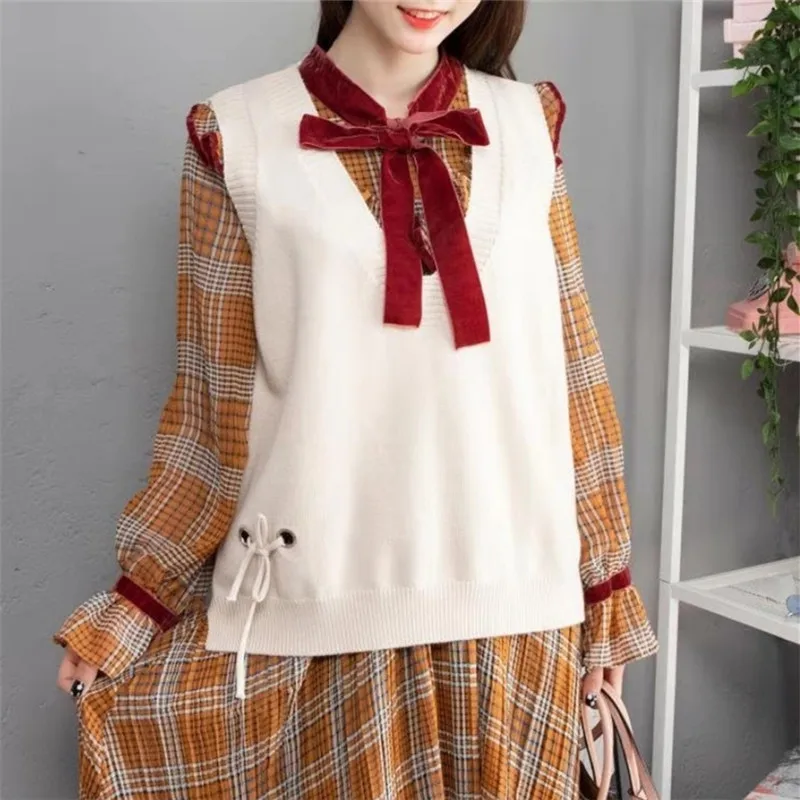 New Autumn Winter Vests For Women V-Neck Loose Waistcoat Bow Hollow-out Plus Size Knitted Jacket Female Sweater Vest M-2XL