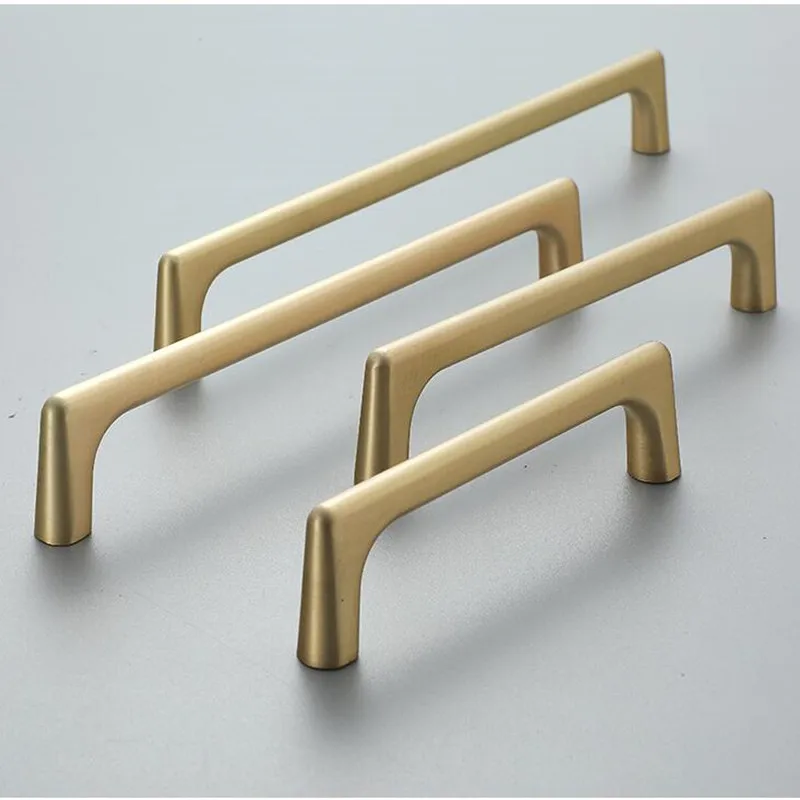 

Cabinet Handles North Europe style Kitchen Cupboard Door Pulls Drawer Knobs light Luxury Furniture Handle Hardware Solid Brass