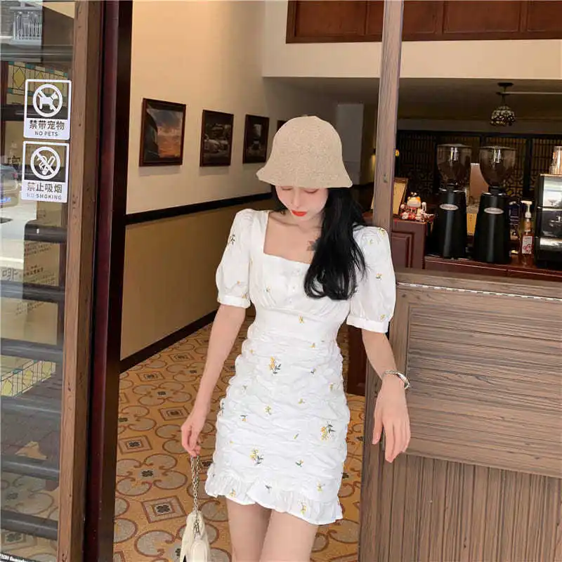 Short Puff Sleeve Dress Women French Tunic Square Collar Mini Trumpet Flower Sweet Girlish Casual Design Summer White Vintage off shoulder dress