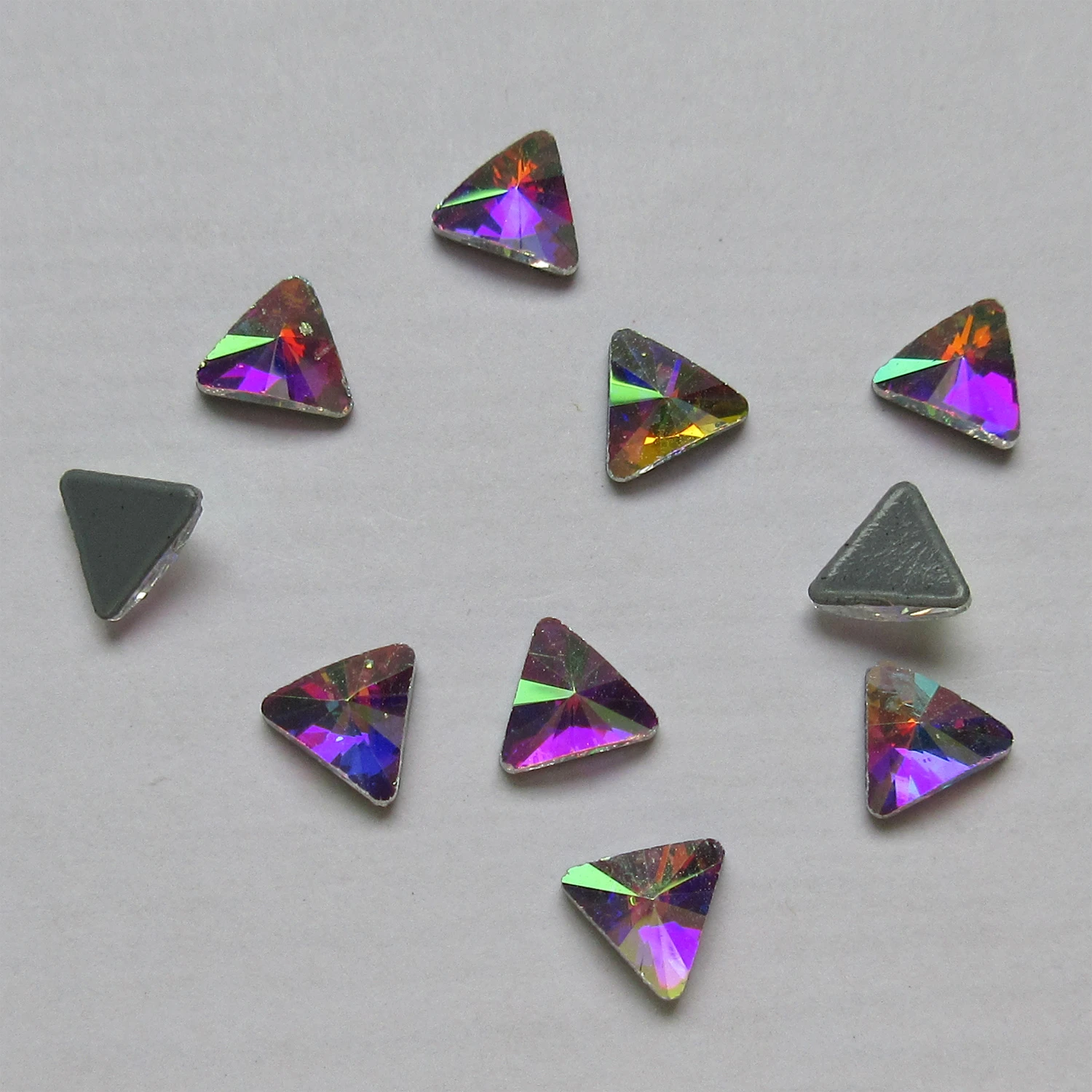 

5mm Sharp Triangle Crystal AB Flat Back Hotfix Rhinestones Iron On Flatback Crystals Triangular Pyramid Stones For DIY Clothes