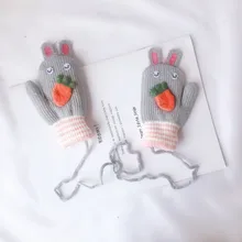 Зимние теплые перчатки для маленьких мальчиков и девочек с героями мультфильмов; теплые плотные вязаные варежки; перчатки высокого качества; W1108