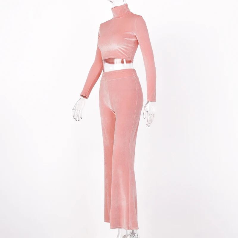 Розовый Бархатный спортивный костюм из 2 предметов; комплект из двух предметов; женский укороченный топ с длинными рукавами; расклешенные брюки; коллекция года; осенне-зимняя одежда; спортивная одежда