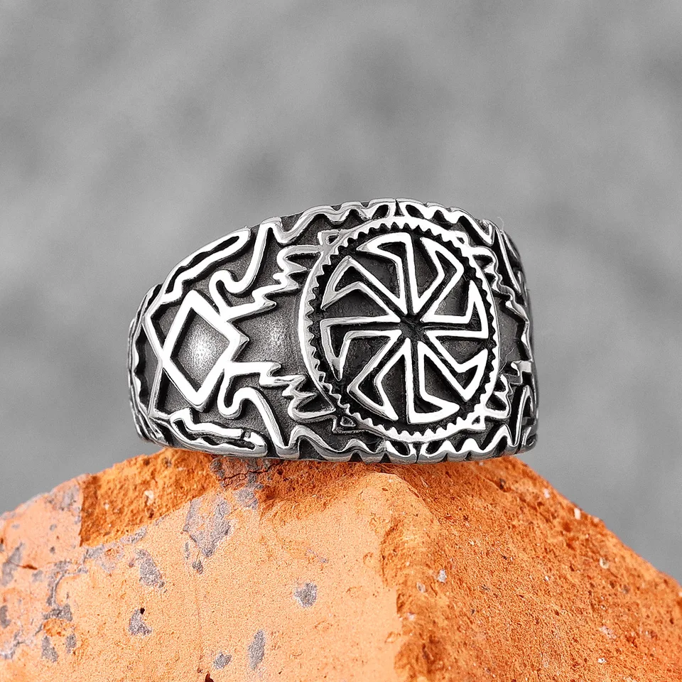 Anello da Uomo in Acciaio Inossidabile con Rune Vichinghe Nordiche, Gioiello alla Moda, Amuleto Nuziale, Regalo per San Valentino