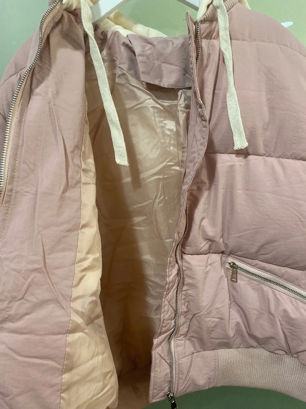 5E1919C82DFEDFE2349CE6B945AC9A7B
