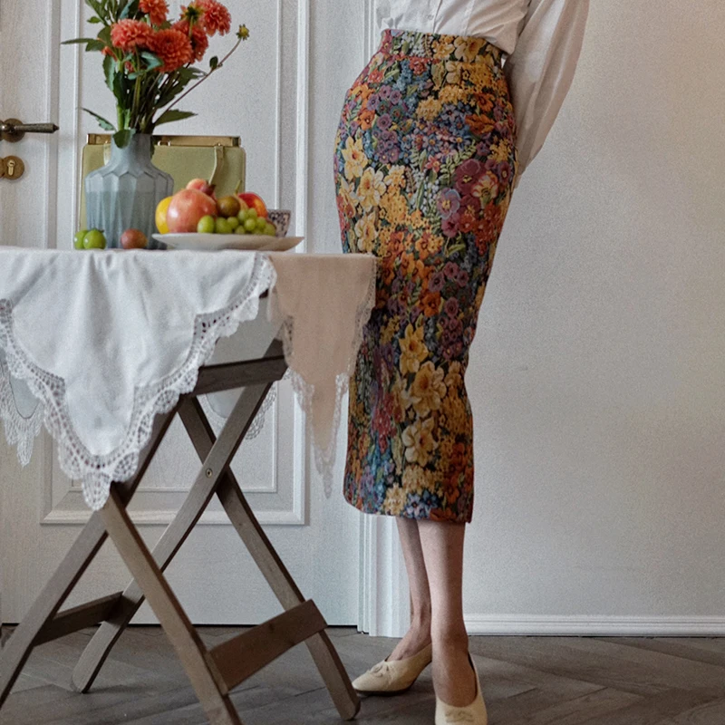 

LYNETTE'S CHINOISERIE Spring Summer Original Design Women French Vintage Oil Painting Jacquard Slim Skirts