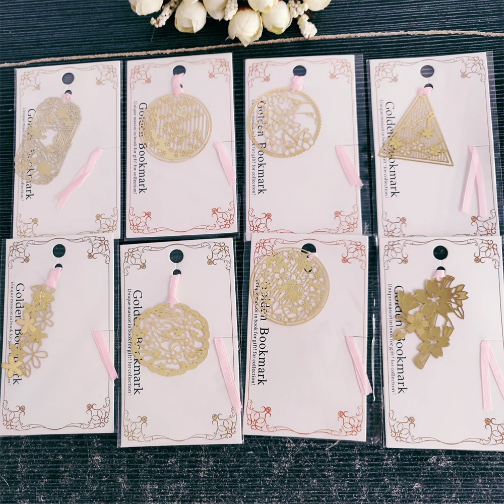 

PC Cat and Flower Fan Metal Art Literature Book Sign Peach Blossom Magnolia Chinese Style Hollow Color Bookmark