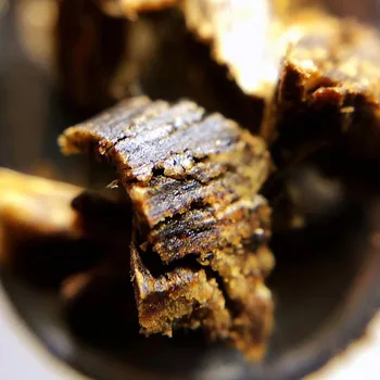 

20th April 5g Genuine Chinese Green kyara chips kynam Sinking full oill good smell home natural aromtic.