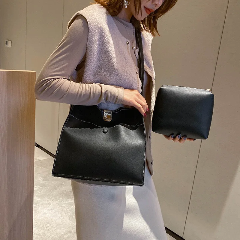 

Big Bag Women's 2019 Autumn And Winter New Style Retro Fashion Bucket Casual Versatile INS Large-Volume Crossbody Bag