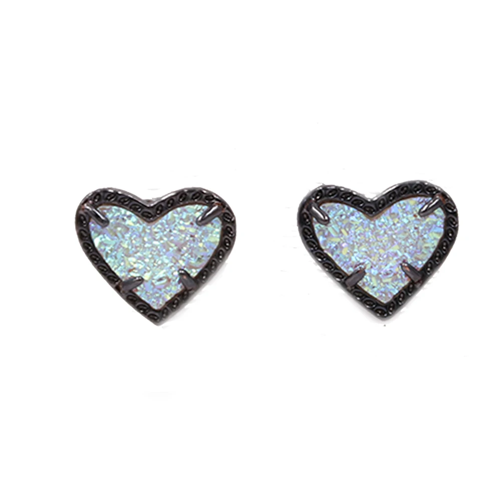 2020-Summer-Hot-Selling-Glitter-Druzy-Stone-Inlay-Mini-Heart-Lovely-Pendant-Necklace-Women-Fashion-Heart (4)