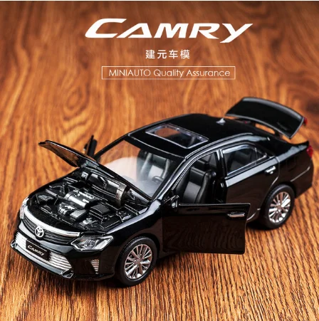 

Hot Alloy Diecast Model Car 1:32 Camry Children Metal Toys Pull Back Wheels Flashing Machinery For Kids Birthday Christmas Gifts