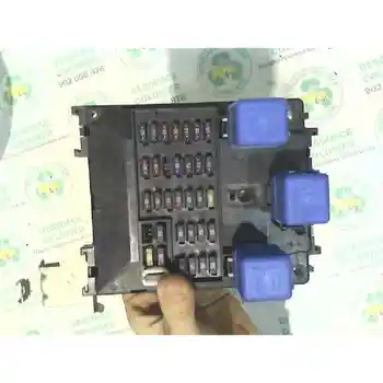 

VBO9F15 Case Relays/Fuses Nissan Patrol Gr (y61)