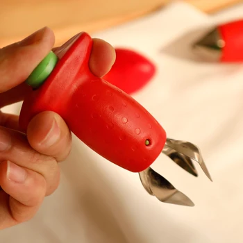 

Strawberry Hullers Metal Plastic Fruit Leaf Remover Gadget Tomato Stalks Strawberry Knife Stem Remover Kitchen cooking Tool